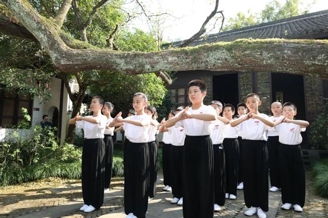 89ea74d5643b442ea14858d627aff576.jpg 89ea74d5643b442ea14858d627aff576.jpg